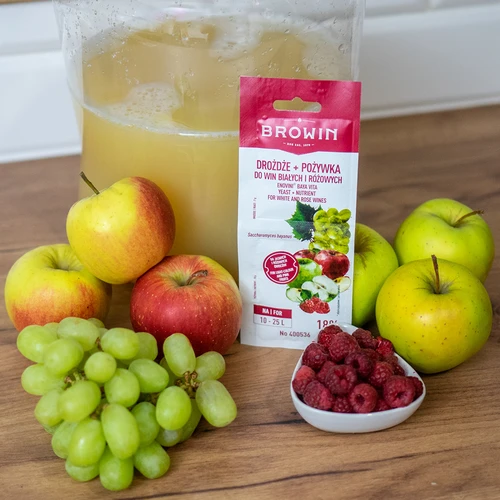 Kvasovke Bayanus + hranilo - bela in rosé vina - 4