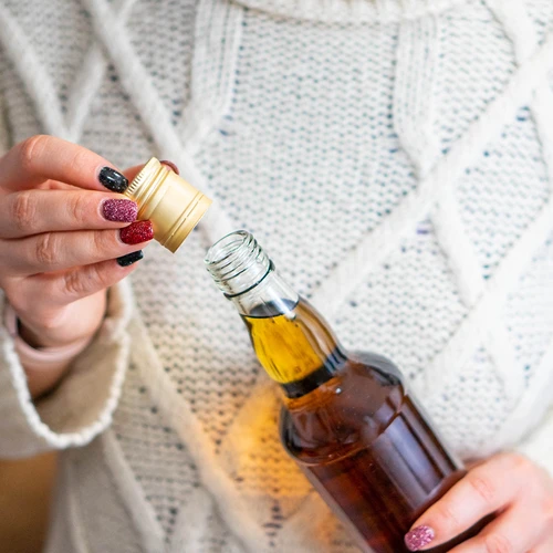 Navojni zamašek za steklenice fi31,5/24 - zlat - 6 kos. - 4