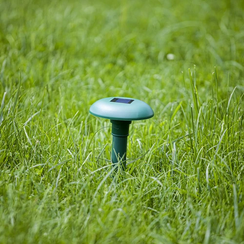 Odganjalec krtov na sončno energijo - 9