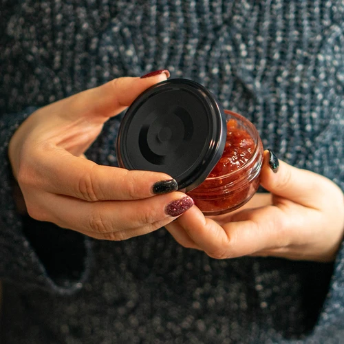 Pokrovček fi 66/4 črn - 10 kos - 11