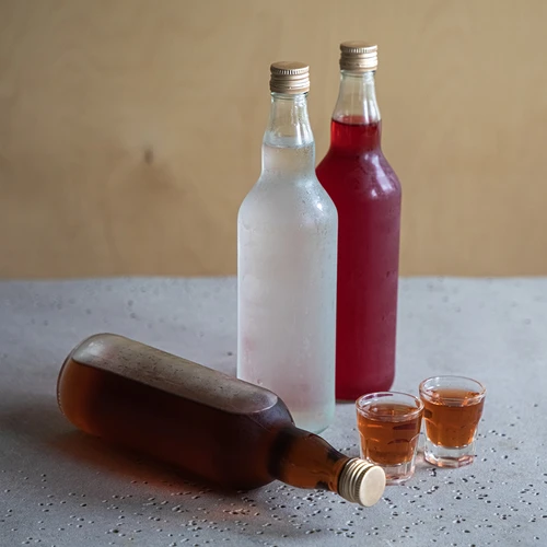 Steklenica „Monopol” 700 ml s pokrovčkom na navoj - 4 kos. - 8