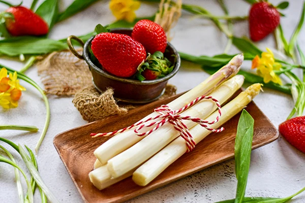 Kako pripraviti bele šparglje?