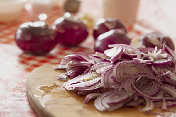 Konfitura iz rdeče čebule