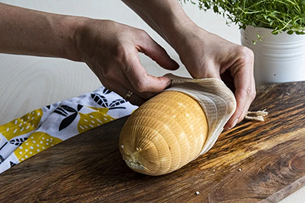 Prekajen siriščni sir