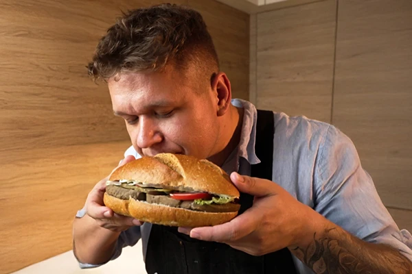 Veganska pašteta iz čičerike in suhih gob - preprost recept iz šunkovarja