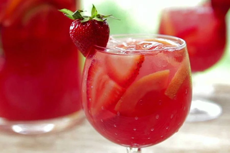 Browin Przepiśnik - Jagodovo vino z noto cvetov črnega bezga