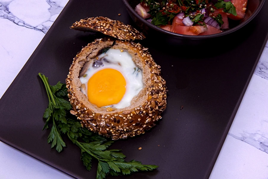 Browin Przepiśnik - Jajce pečeno v žemljici