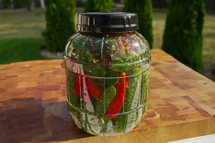 Kisle kumarice s čilijem