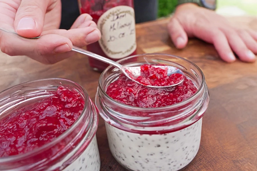 Browin Przepiśnik - Kokosov puding chia z malinovo marmelado